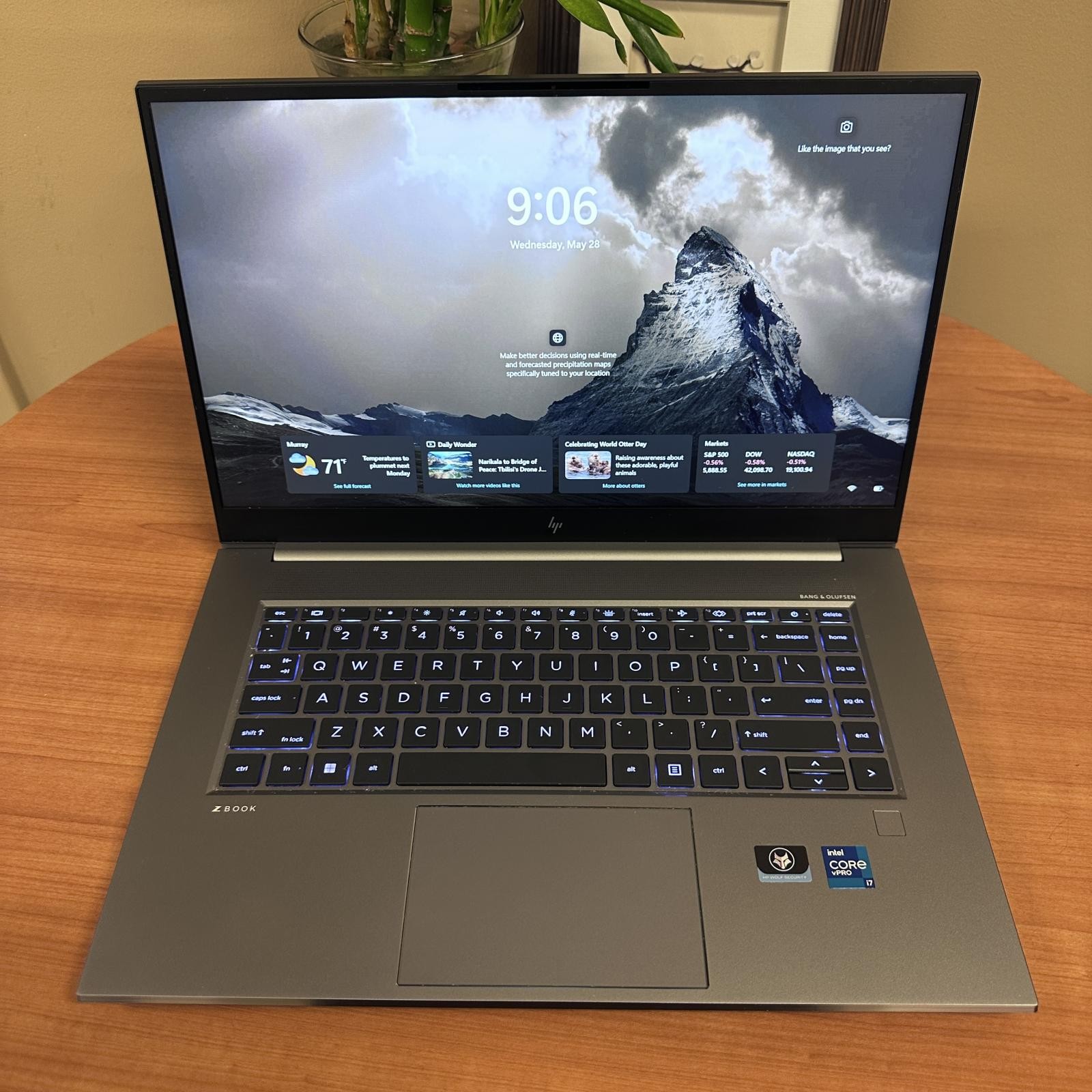 HP ZBook Studio 15.6″ G8 Mobile Workstation, i7-11850H, 32GB, 1TB, NVIDIA T1200