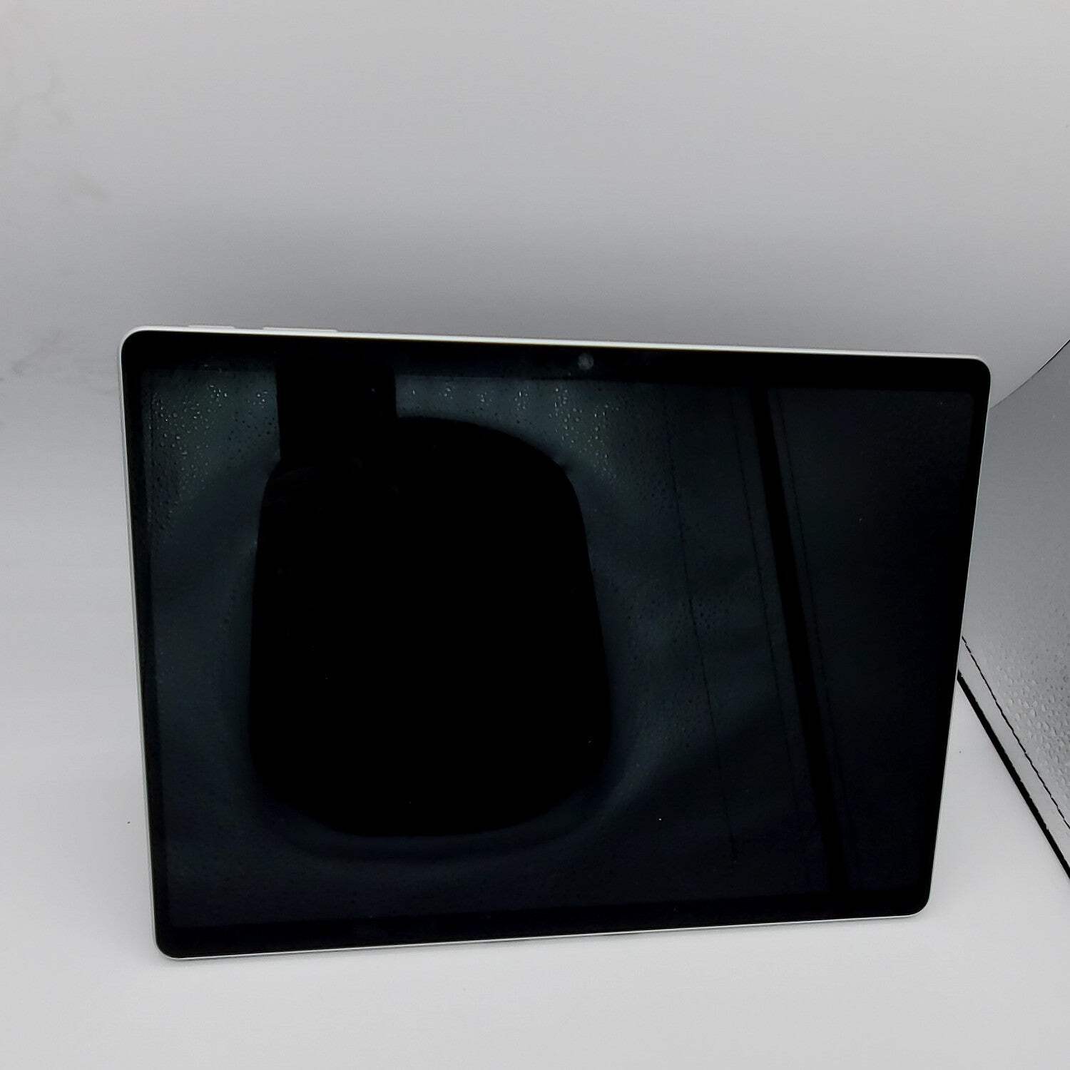 Microsoft Surface Pro 11 2103 13″ Core Ultra 5 236V 2.1GHz 16GB RAM 256GB SSD