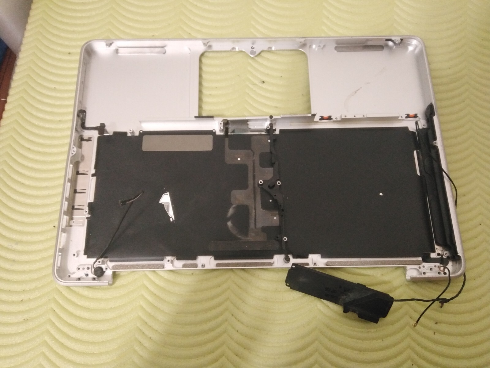 Apple MacBook Pro 13″ A1278, Mid 2009 2010 Touchpad Keyboard