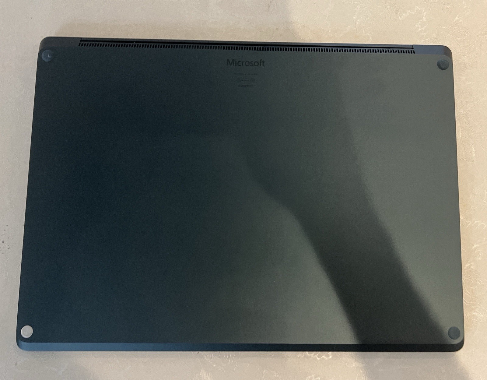 Microsoft Surface Laptop 2 1769 i5-8250U 8GB RAM 256GB 13.5″ + Surface Mouse