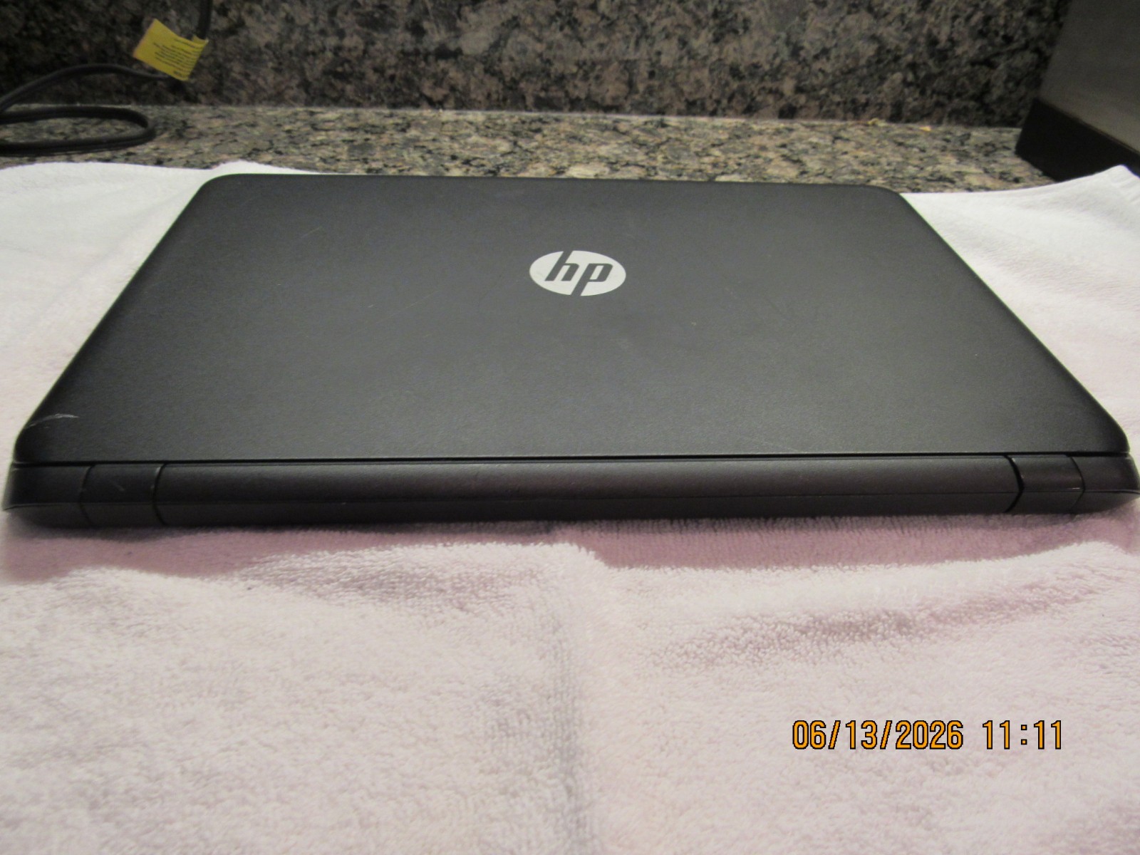 HP computer for parts No OS,No HD, No HD caddy, No charger, 4gb ram GOOD screen