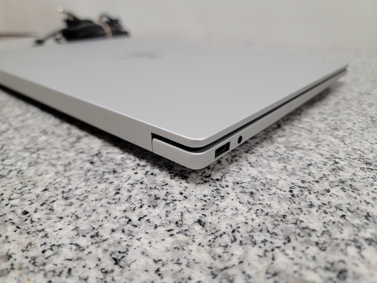 HP OMNIBOOK 7 Laptop 16-az0097nr Intel Core 9 270H OLED 32GB RAM 2TB SSD