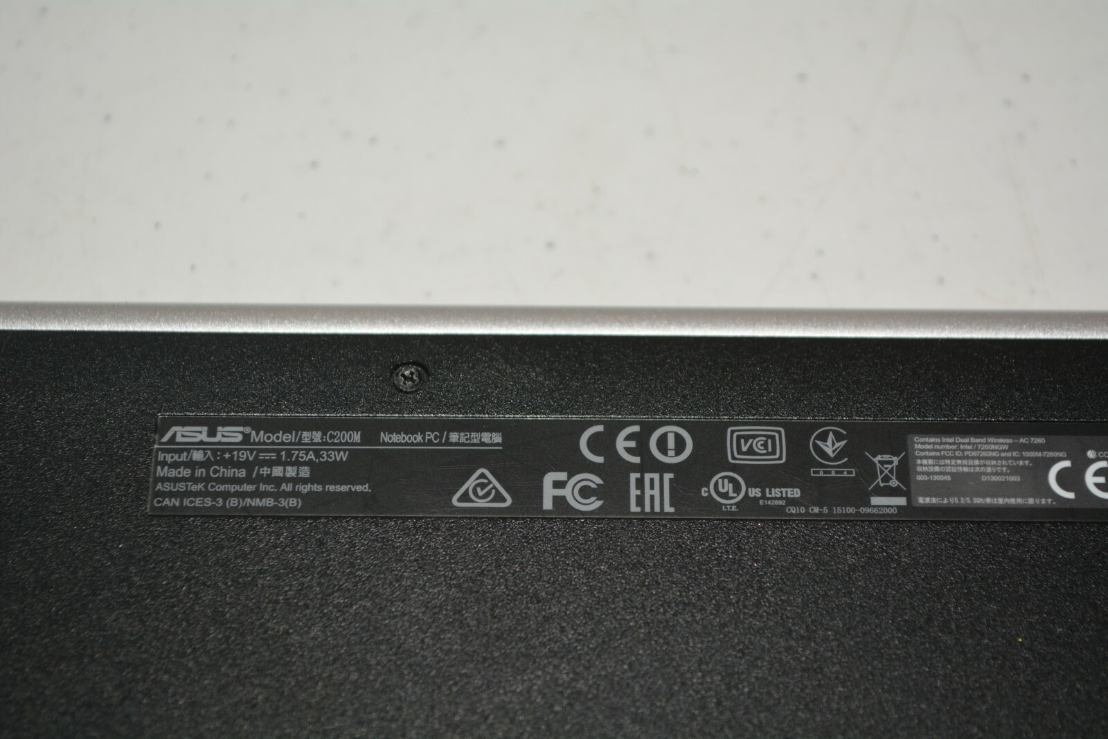 ^ Asus C200MA-DS01 Celeron Dual-Core 2.4GHz 2GB 16GB SSD 11.6″ Chromebook