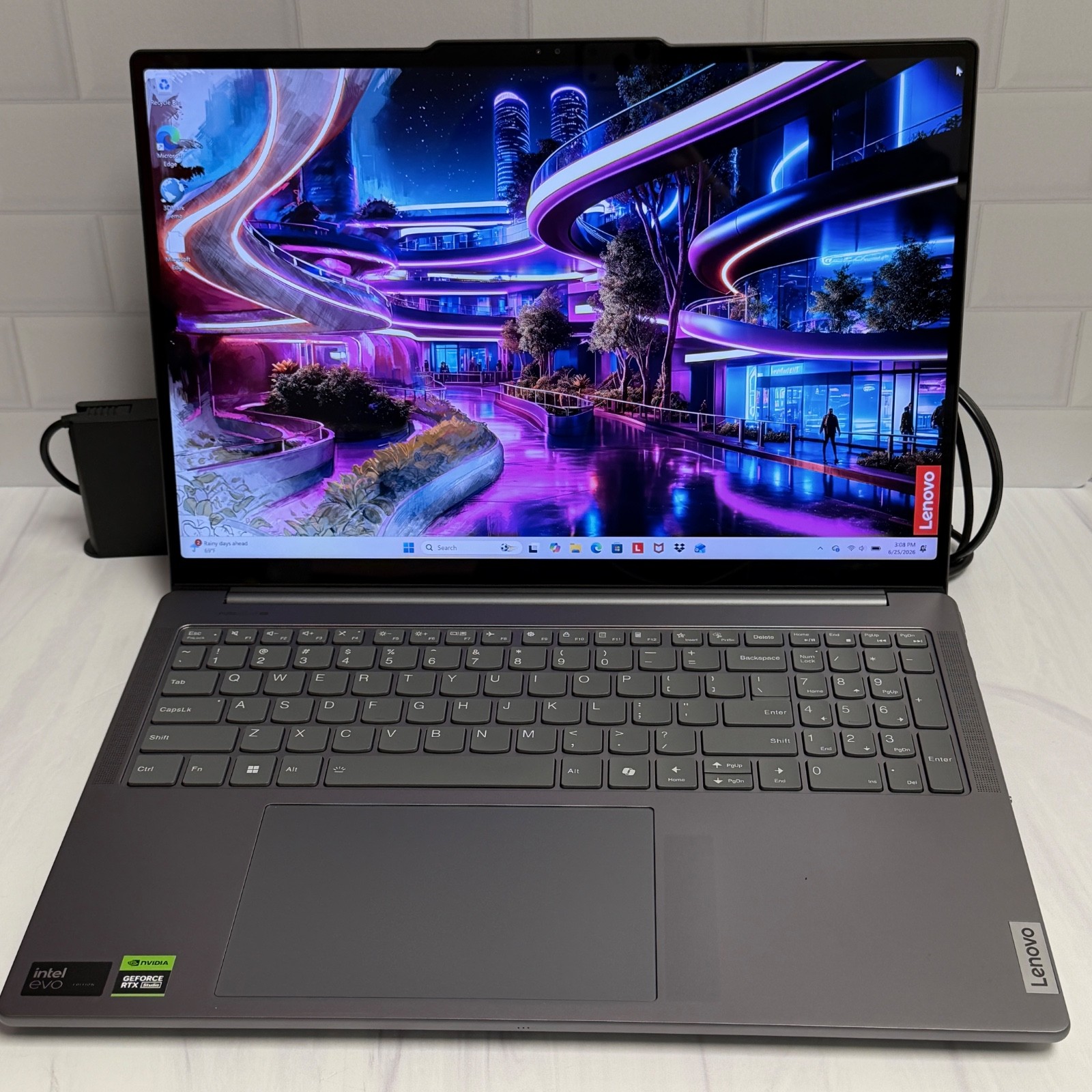 Lenovo Yoga Pro 9 Core Ultra 9 32 GB RAM 1 TB HD NVIDIA GeForce RTX 4050 #H419