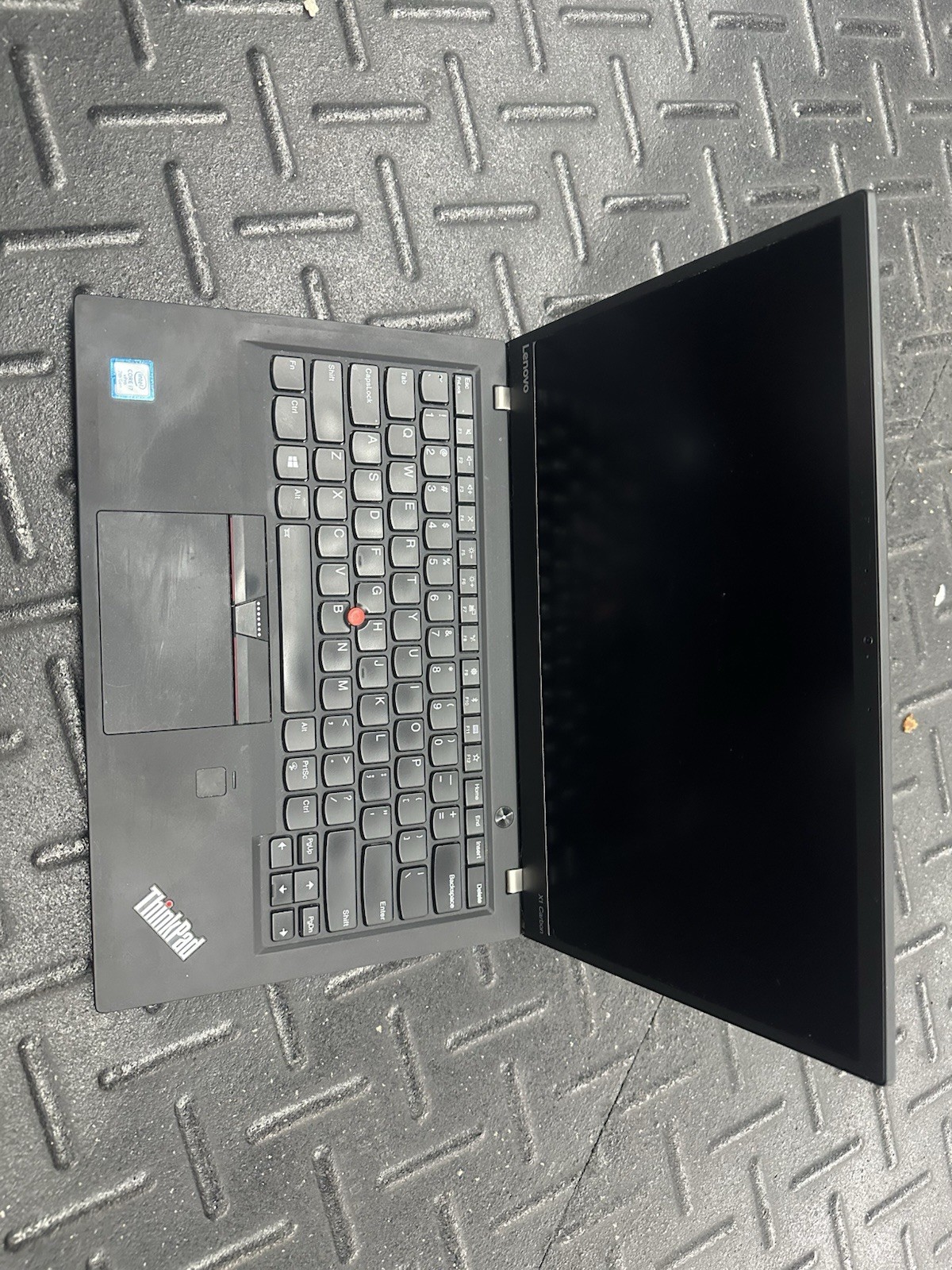 Lenovo ThinkPad X1 Carbon 14″ GEN 5 – i7-7600U 16GB RAM *NO SSD* – READ! Laptop