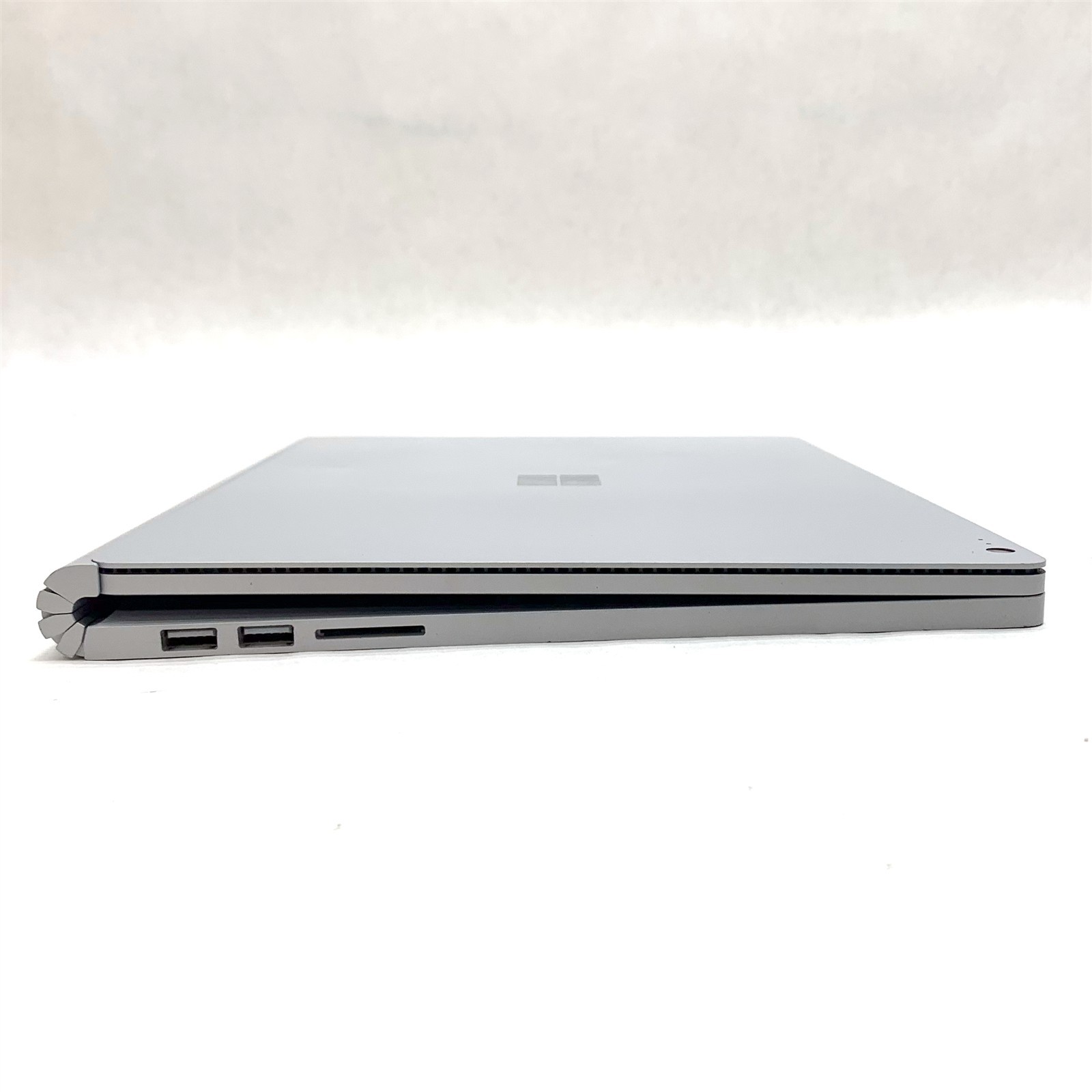 Microsoft Surface Book 2 13″ Touch UHD i7-8650U 1.9GHz 8GB 256GB Win 11 Bad Batt