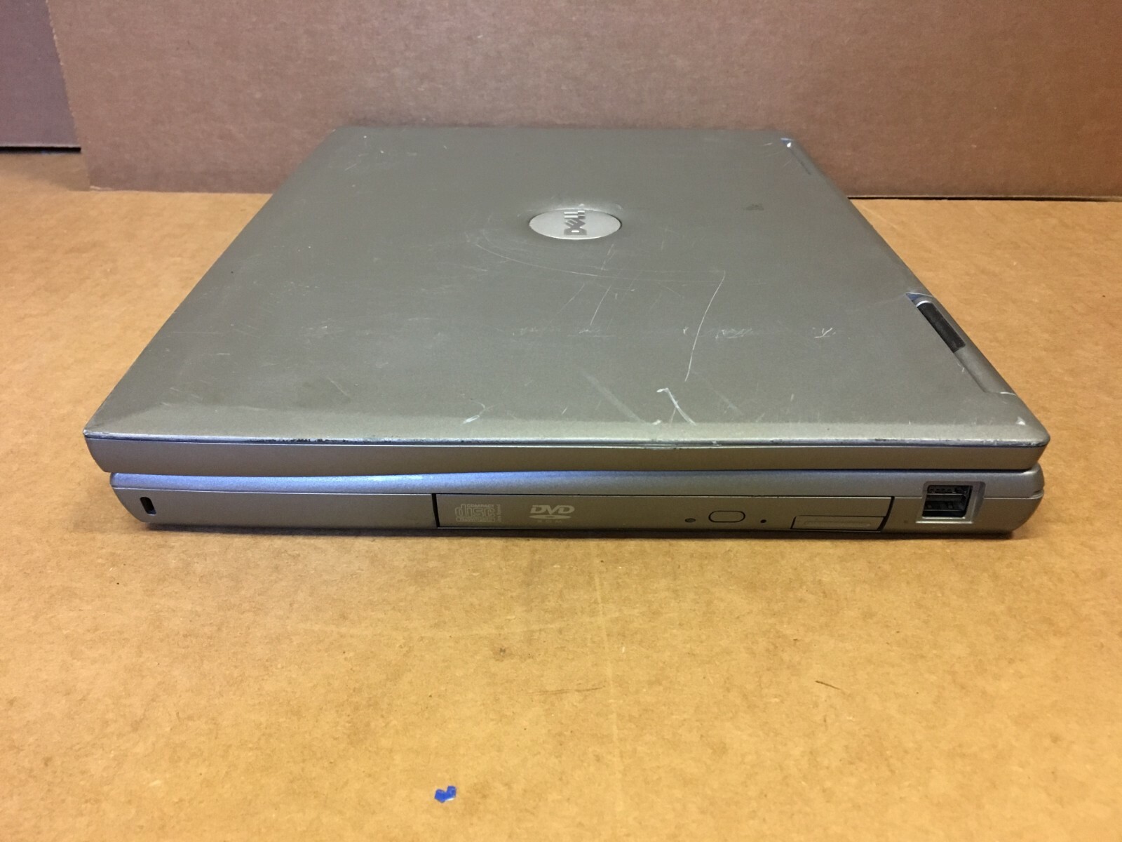 Dell Latitude D800 Laptop M 1.70GHz 512MB RAM 30GB HDD WINDOWS XP NVIDIA GEFORCE