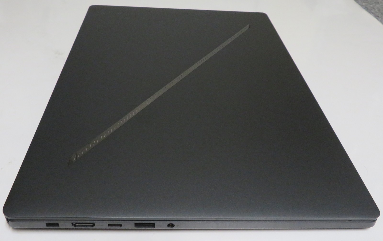 Asus ROG Zephyrus G16 16″2.5K Gaming Notebook Ultra 9 285H 16GB RAM 1TB RTX 5070