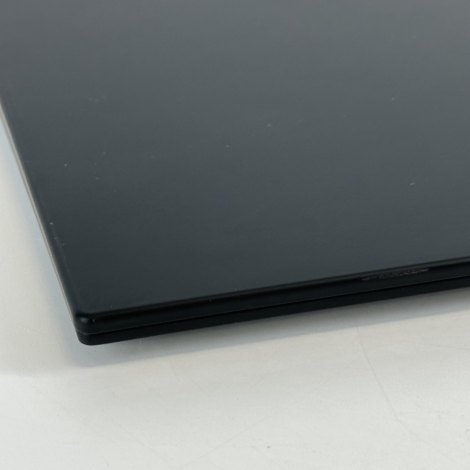 Lenovo ThinkPad P1 Gen 3 15 FHD i9-10885H 2.40GHz 16GB 512GB Quadro T2000 Max-Q