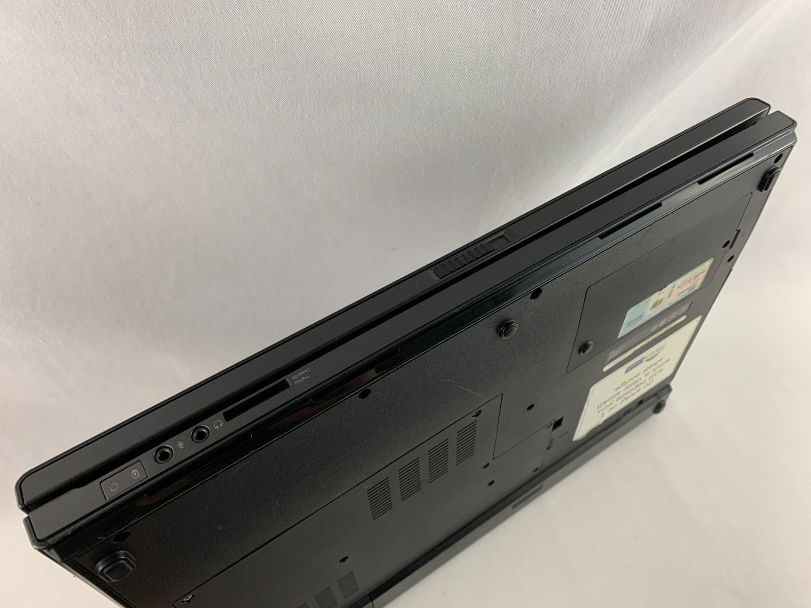 Dell Vostro 1720 Laptop, Intel Core 2 Duo 2.26GHz, 4GB RAM, 256GB SSD, Win7Pro
