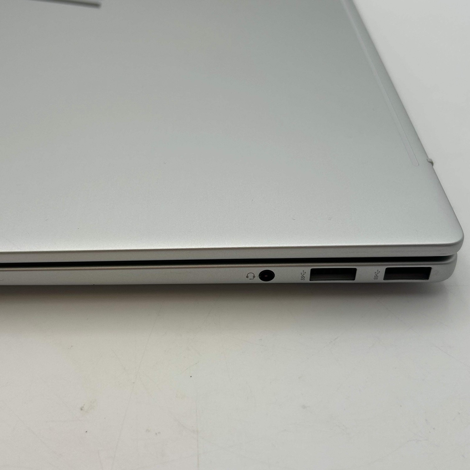 HP 17″ Intel Ultra 7 155U 512GB SSD 16GB RAM 17-DA0047NR – *READ*