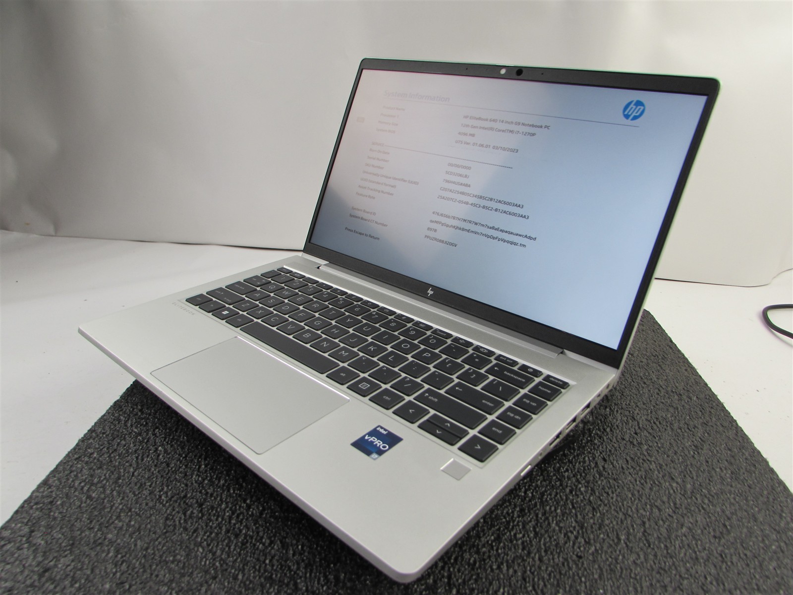HP ELITEBOOK 640 (G9) 1920X1080 FHD TOUCHSCREEN I7-1270P NO SSD 4GB RAM NO O.S