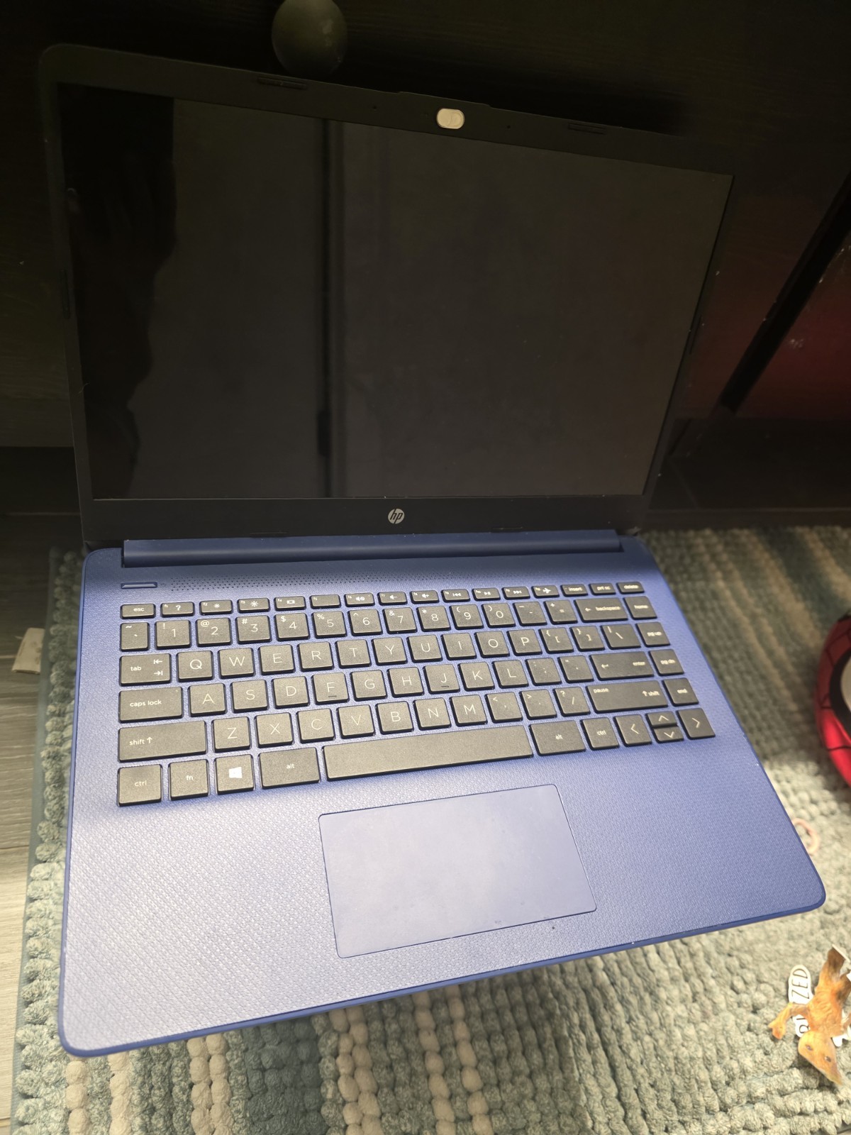 HP Stream 14-fq0037nr 14″ (64GB eMMC, AMD 3020e, 1.20 GHz, 4GB) Laptop – Blue-