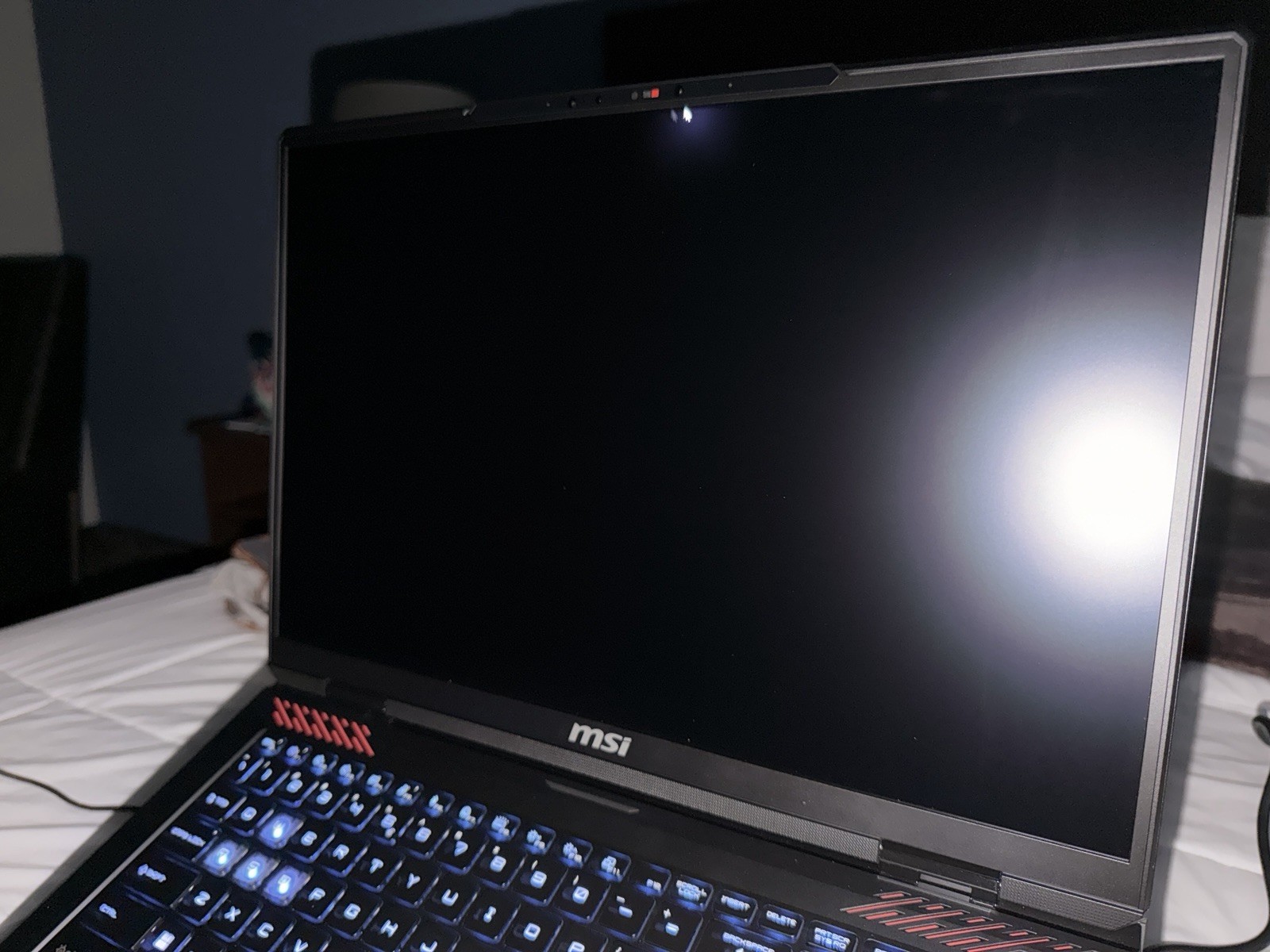 MSI Raider 18 HX AI A2XWIG Intel Core Ultra 9 RTX 5080 64GB 2TB SSD 18″