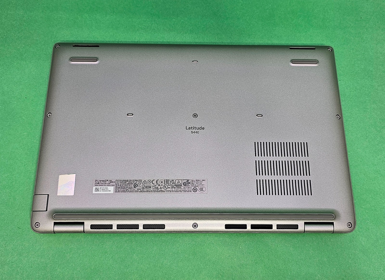 Dell Latitude 5440 14″ FHD Touch Laptop Core i7-1355U 1.70GHz 32GB RAM 512GB SSD