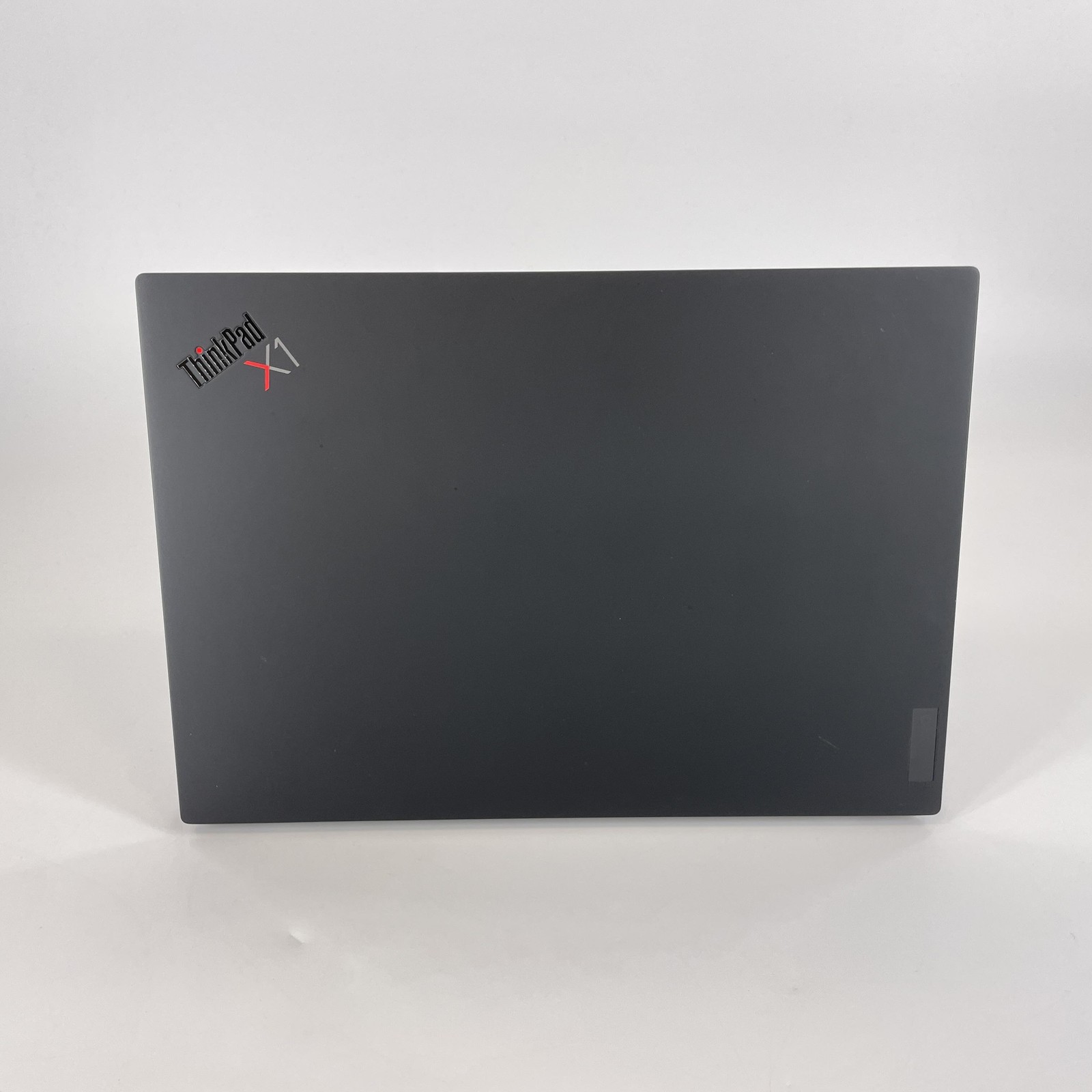 Lenovo ThinkPad X1 Carbon Gen 10 14 FHD+ 2.1 GHz i7-1260P 16GB 512GB SSD