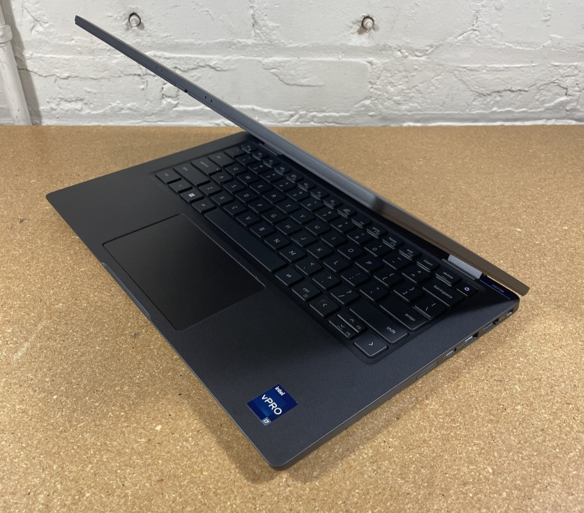 Dell Latitude 7430 14″ i7-1265U 16GB RAM 256GB SSD Iris Xe | A