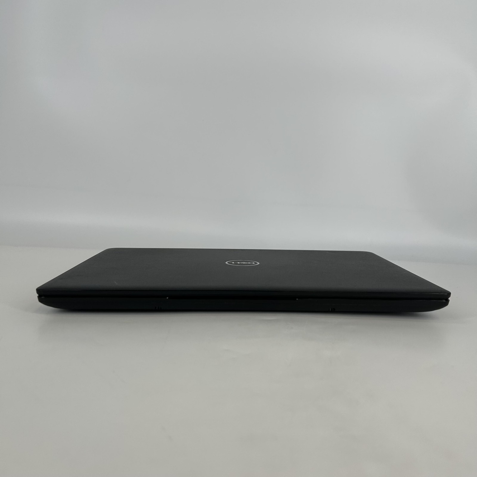 Dell Latitude 3400 14 Black FHD i5-8265U 1.60GHz 16GB 256GB SSD Good