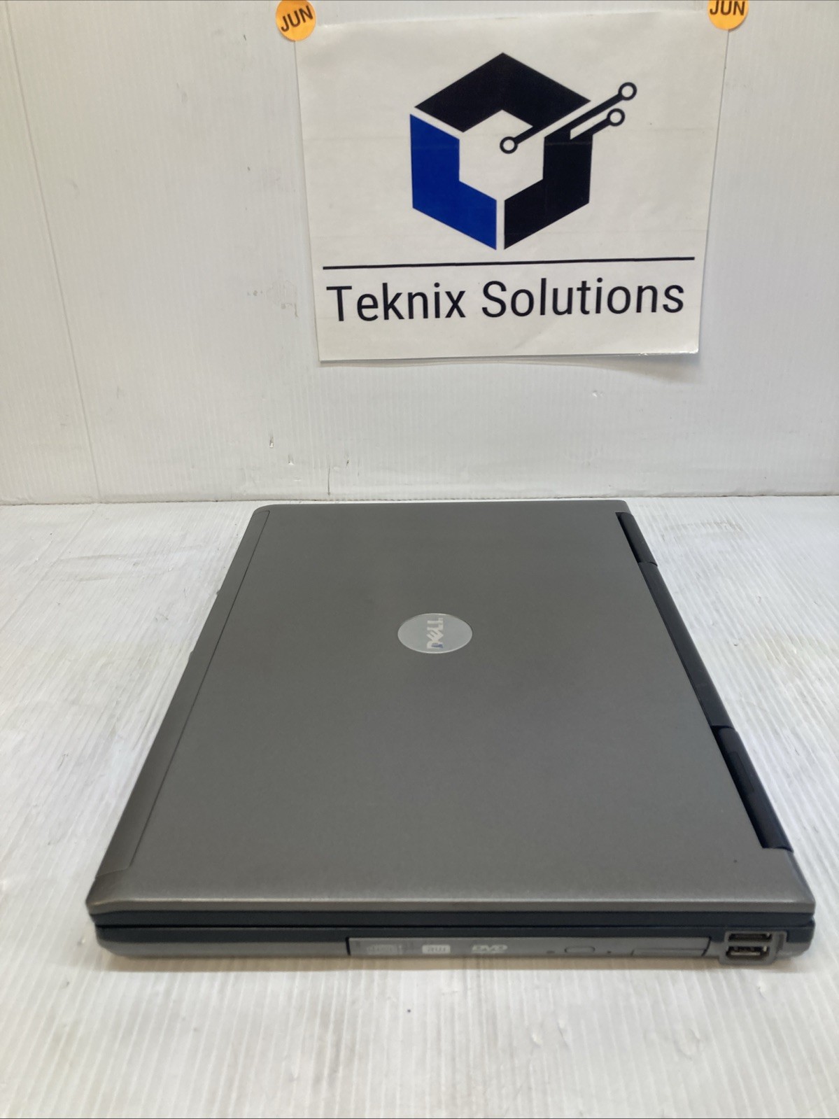 Dell Latitude D820 Model PP04X Intel Core 2 Duo 1.66GHz 2GB RAM Boot to BIOS