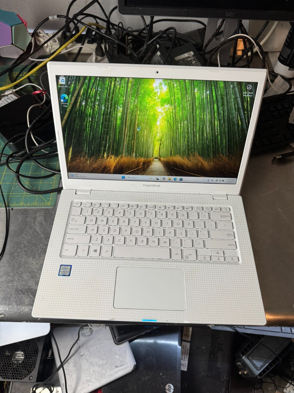 ASUS ImagineBook 14 MJ401TA m3-8100Y 4GB 120GB SSD Win11 Home