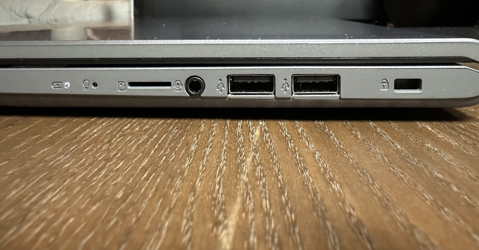 ASUS VivoBook 15 R565EA-UH31T | i3-1115G4 | 12GB RAM | 512GB SSD | Win 11 Home