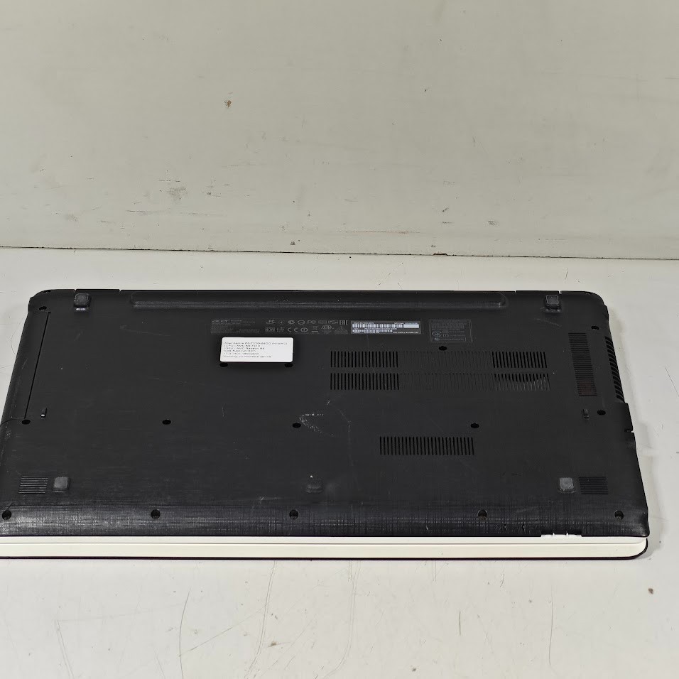 Acer Aspire E5-722G-88DQ Laptop – AMD A8-7410, AMD Radeon R5, 8GB RAM