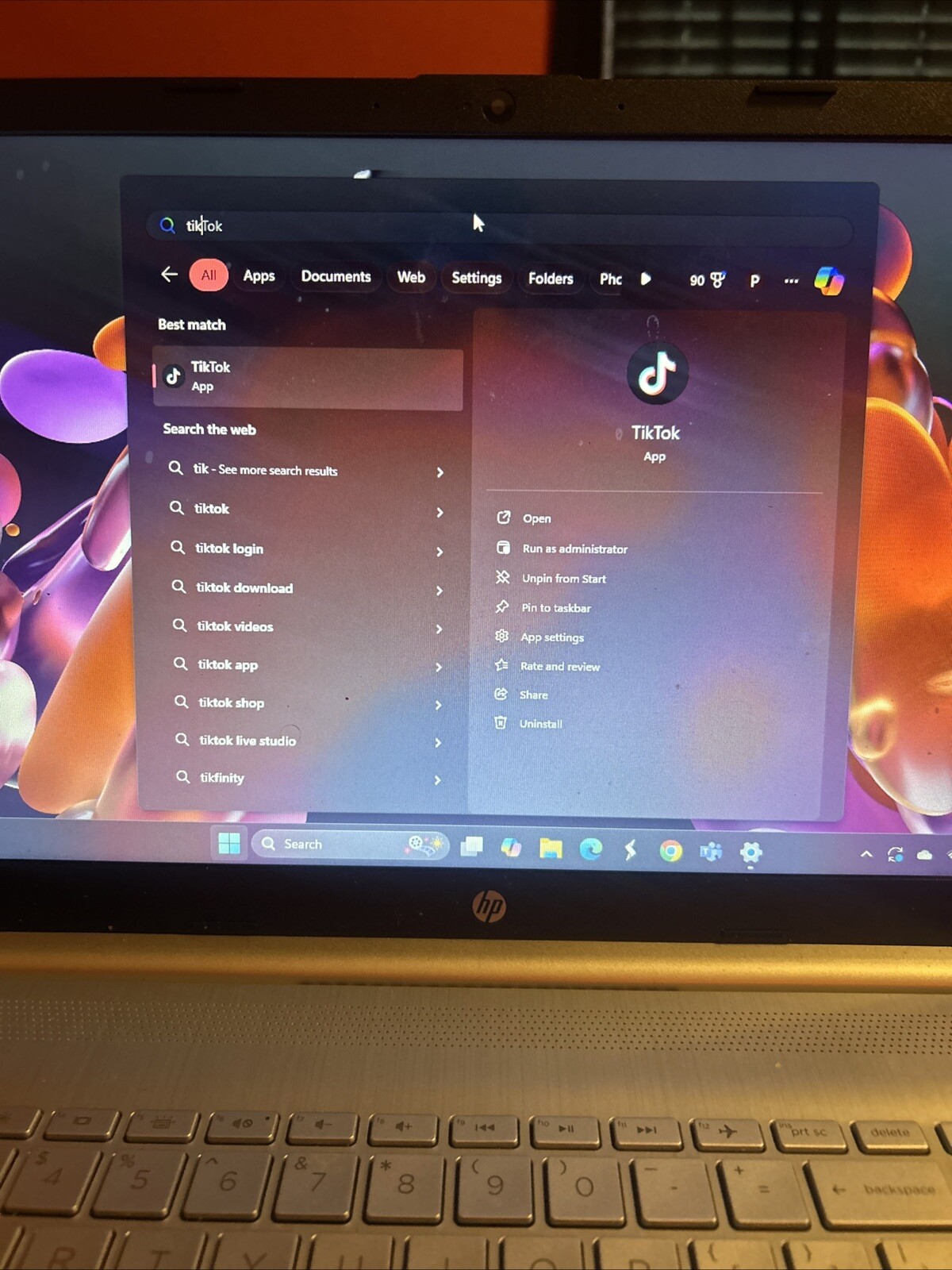Hp Laptop With Tik Tok App Installed