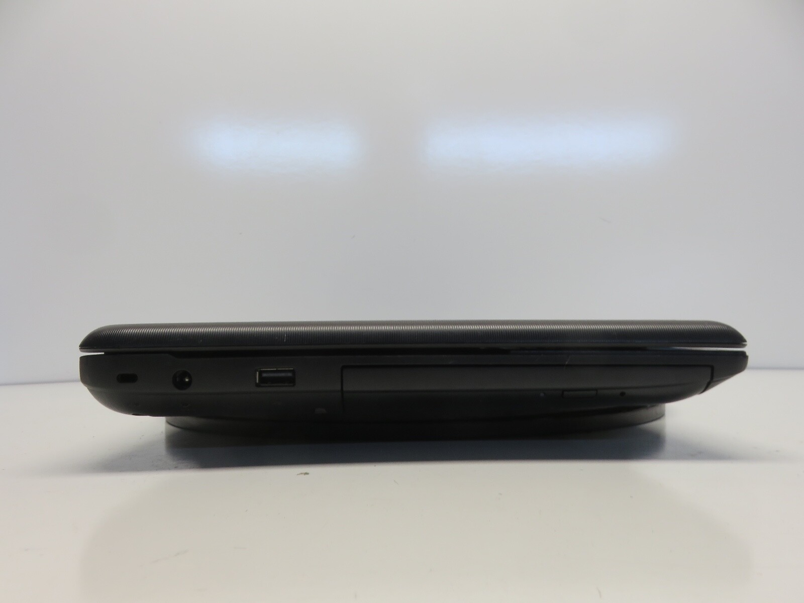 Toshiba Satellite C55-A5220 Intel Celeron 1037 1.8GHz 4 GB NO HDD No Batt