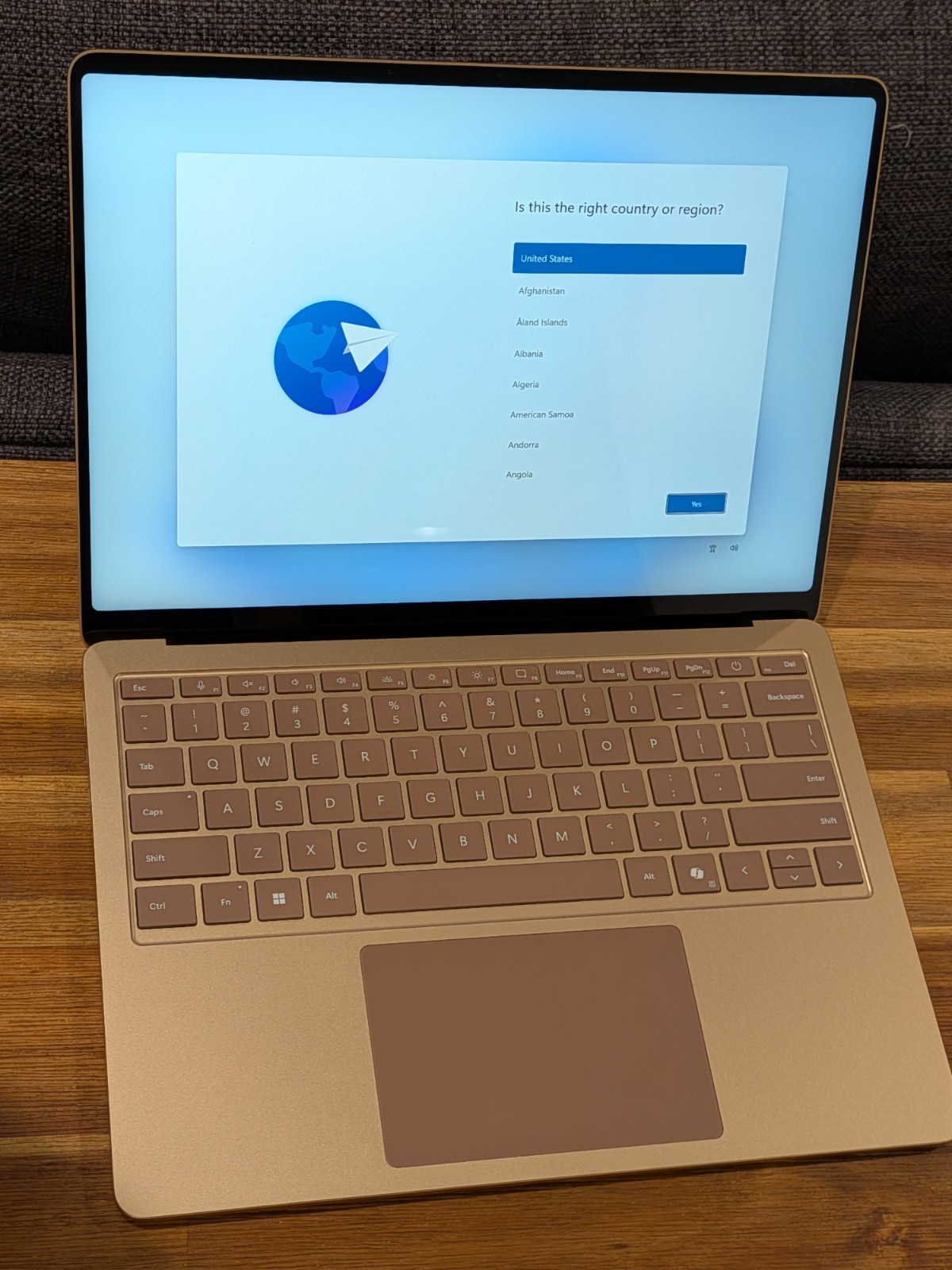 Microsoft – Surface Laptop – Copilot+ PC – 13.8″ Touch-Screen – Snapdragon X…