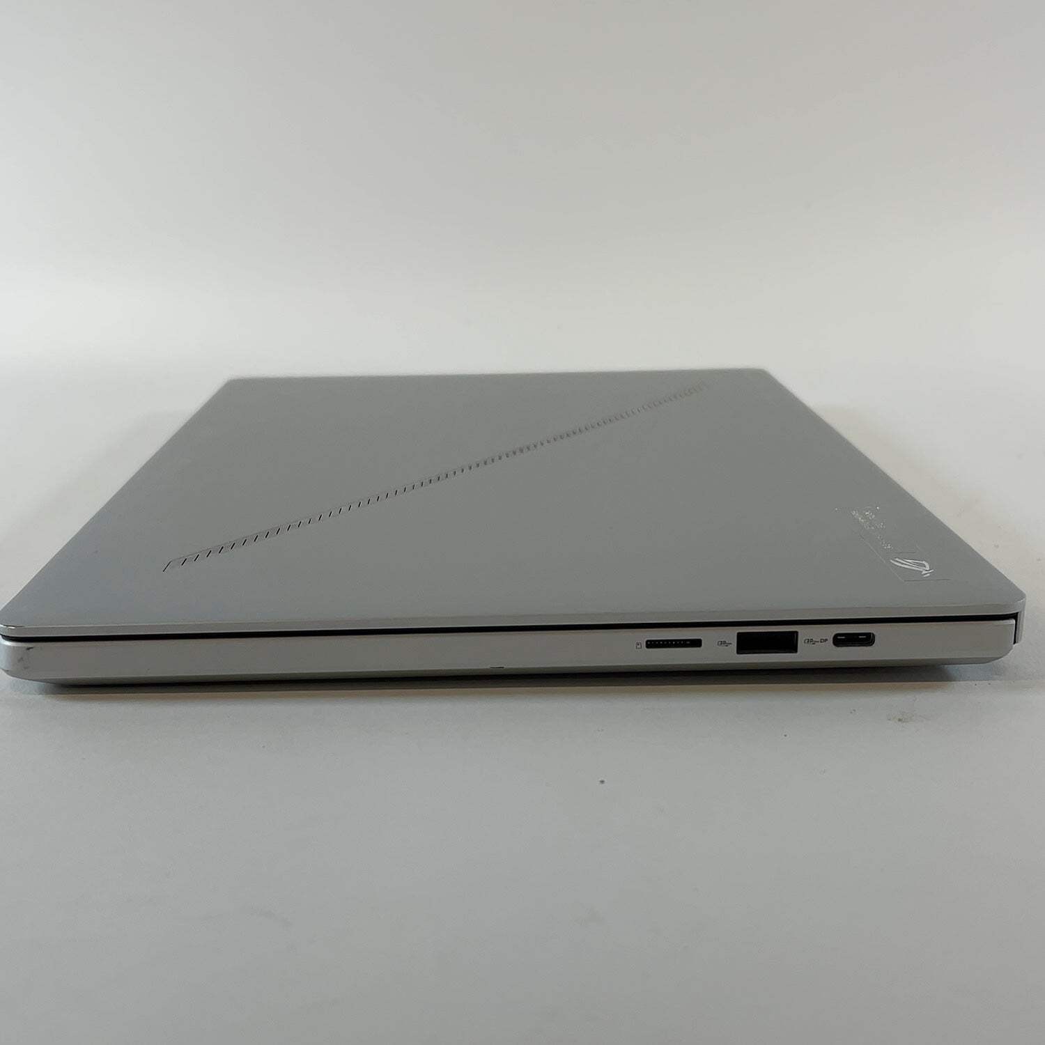 Asus ROG Zephyrus G14 GA403UV Ryzen 9 8945HS 16GB RAM 1TB SSD GeForce RTX 4060