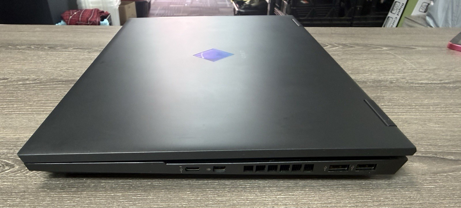 HP Omen 15-en0023dx Gaming Laptop Ryzen 4800H 16gb RAM 1TB SSD