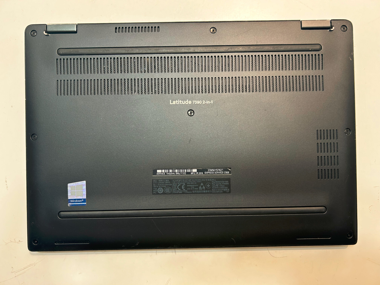 COMPLETE Dell Latitude 7390 2-in-1 – 13.3″ i7-8650U 1.9GHz 16GB 512GB MA15-47