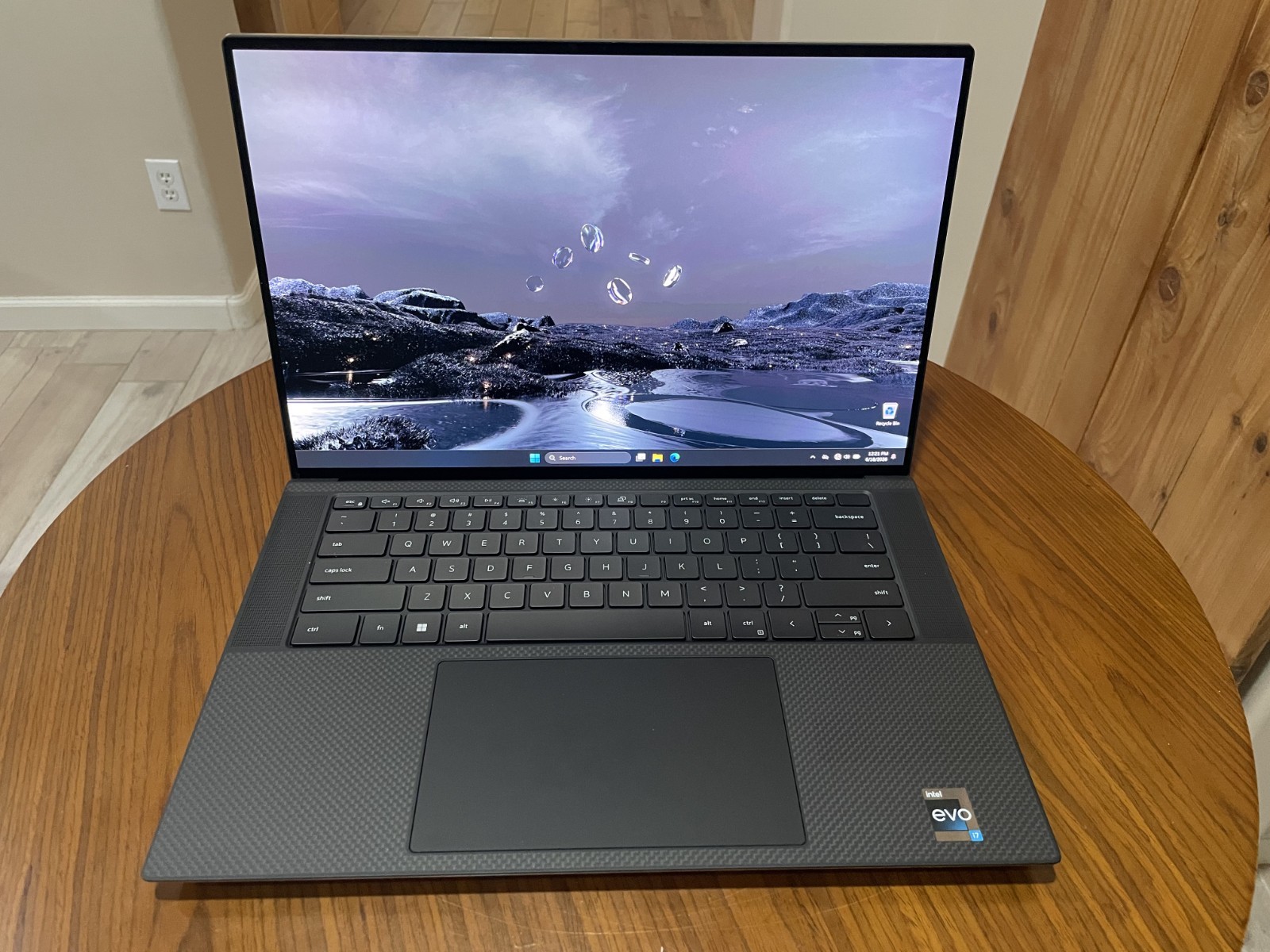 Dell XPS 15 9530 3.5K OLED Touch i7-13700H 32GB 1TB SSD RTX 4050 – 100% Battery