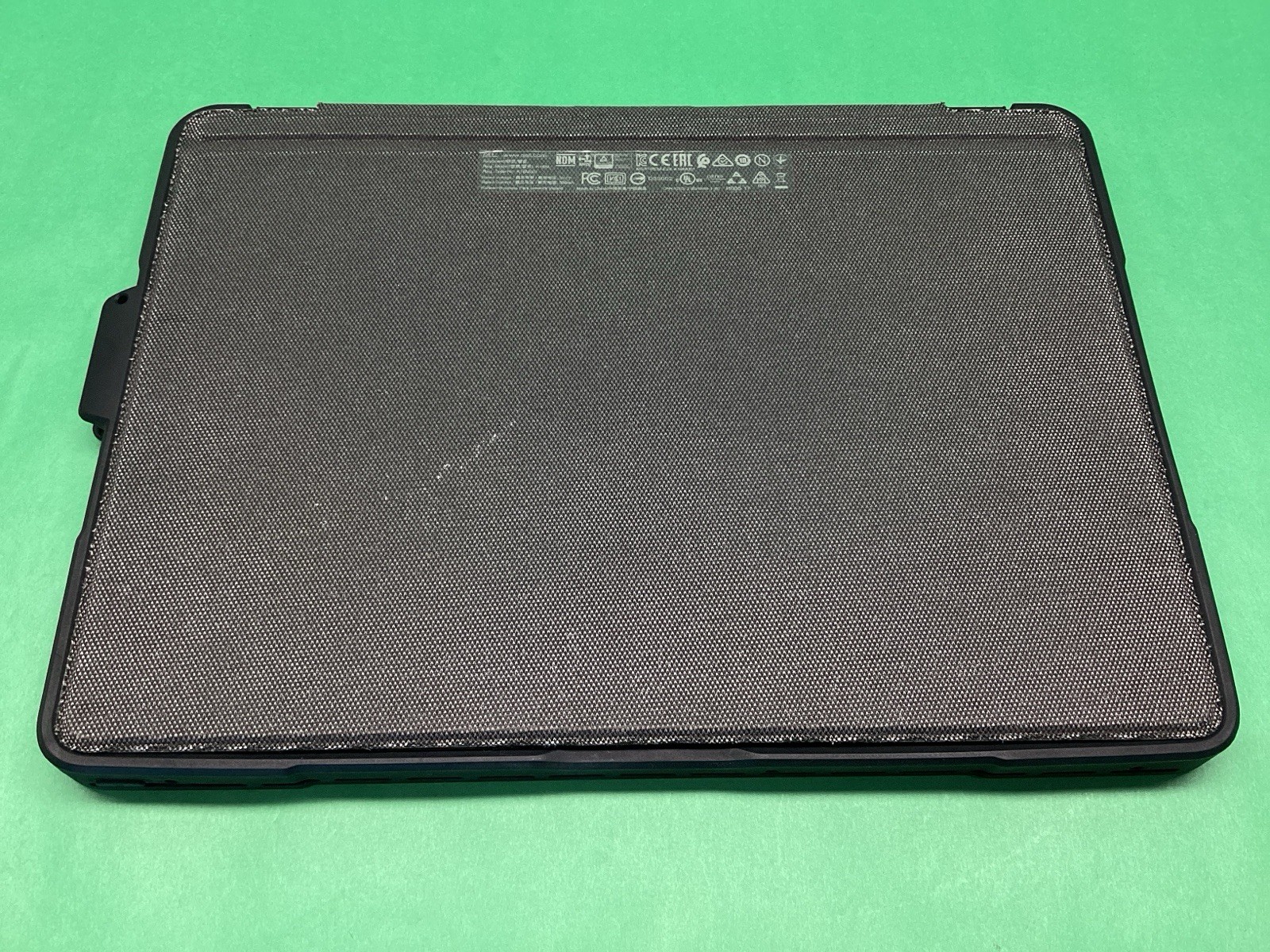 Dell Latitude 5285 2 in 1 Laptop i5-7300U 256GB 8GB & Targus Case – UNTESTED