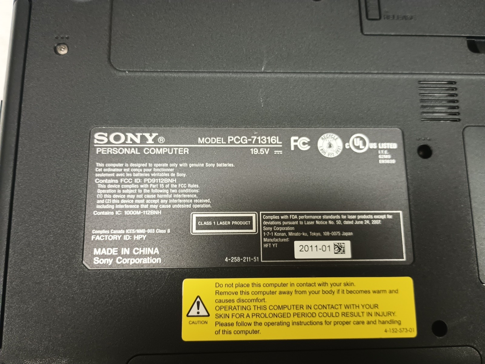 Sony Vaio VPCEB45FX Intel Core i3-380M 2.53GHz 4 GB 320Gb HDD Windows 7