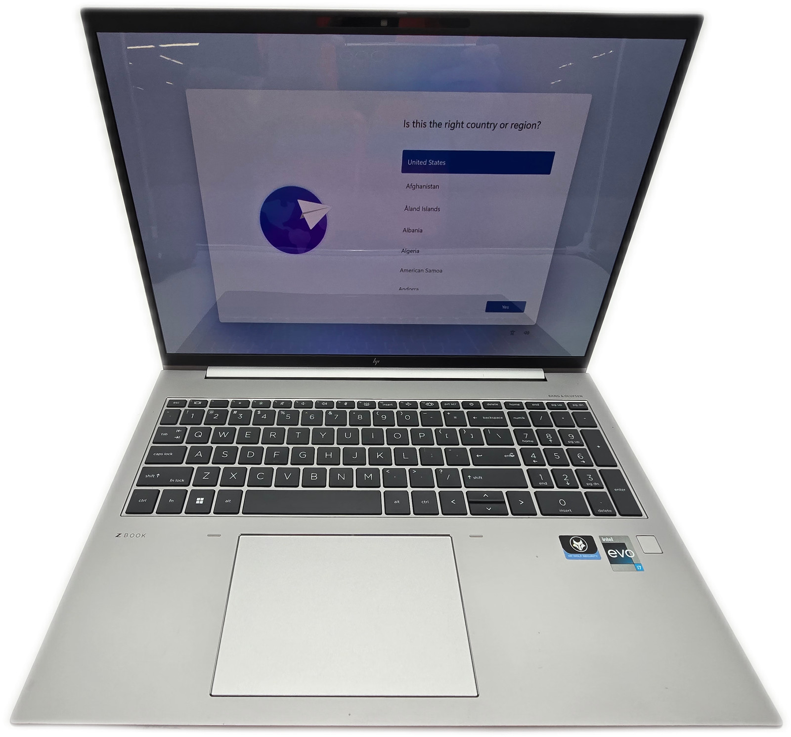 HP ZBook Firefly 16 G10 i7-13th Gen 32GB 1TB SSD RTX A500 Windows 11 Home