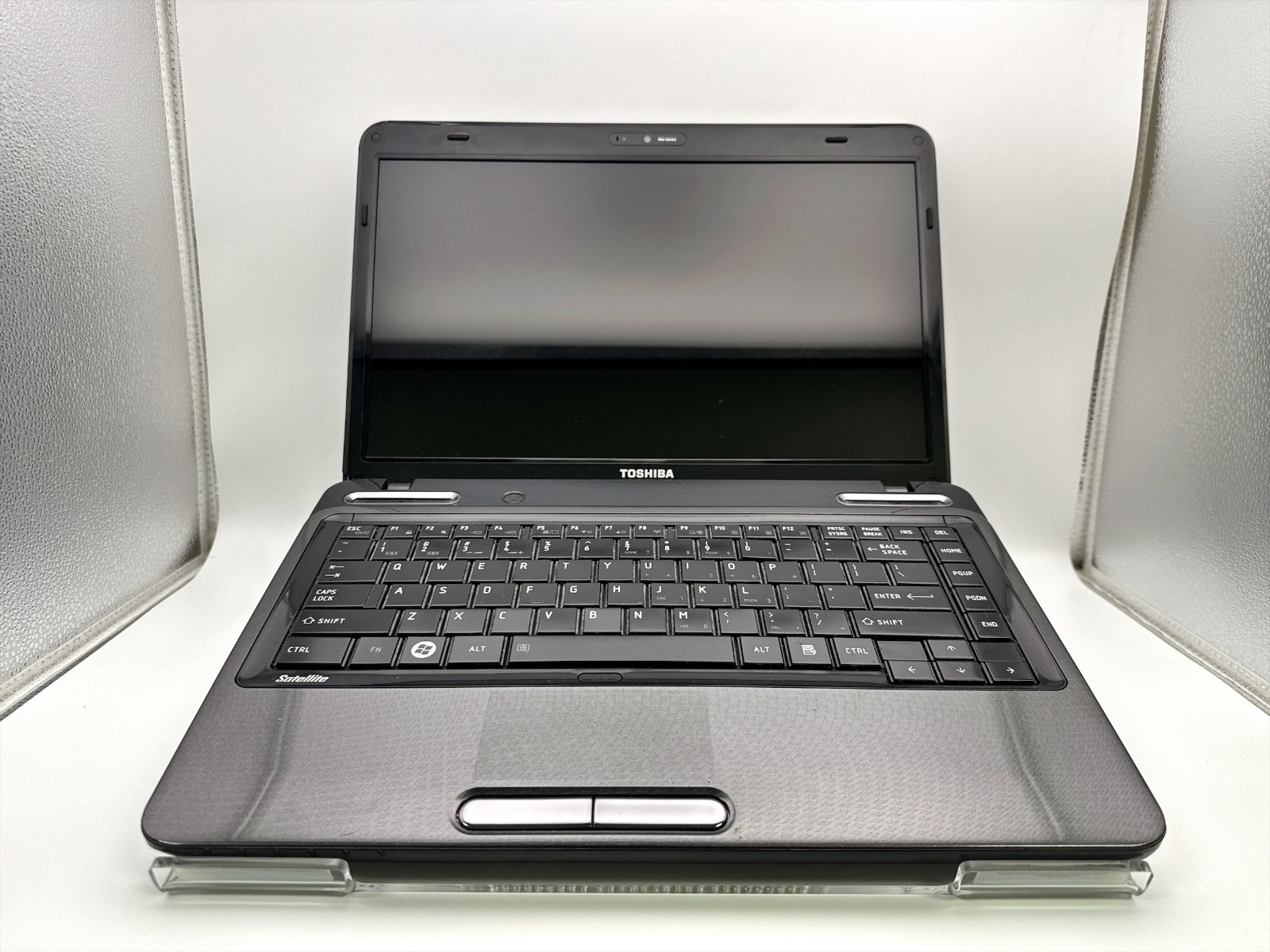 TOSHIBA SATELLITE L645 PENTIUM P6100 2.00 GHZ 3 GB 250 GB SATA HDD 13.9″ Laptop