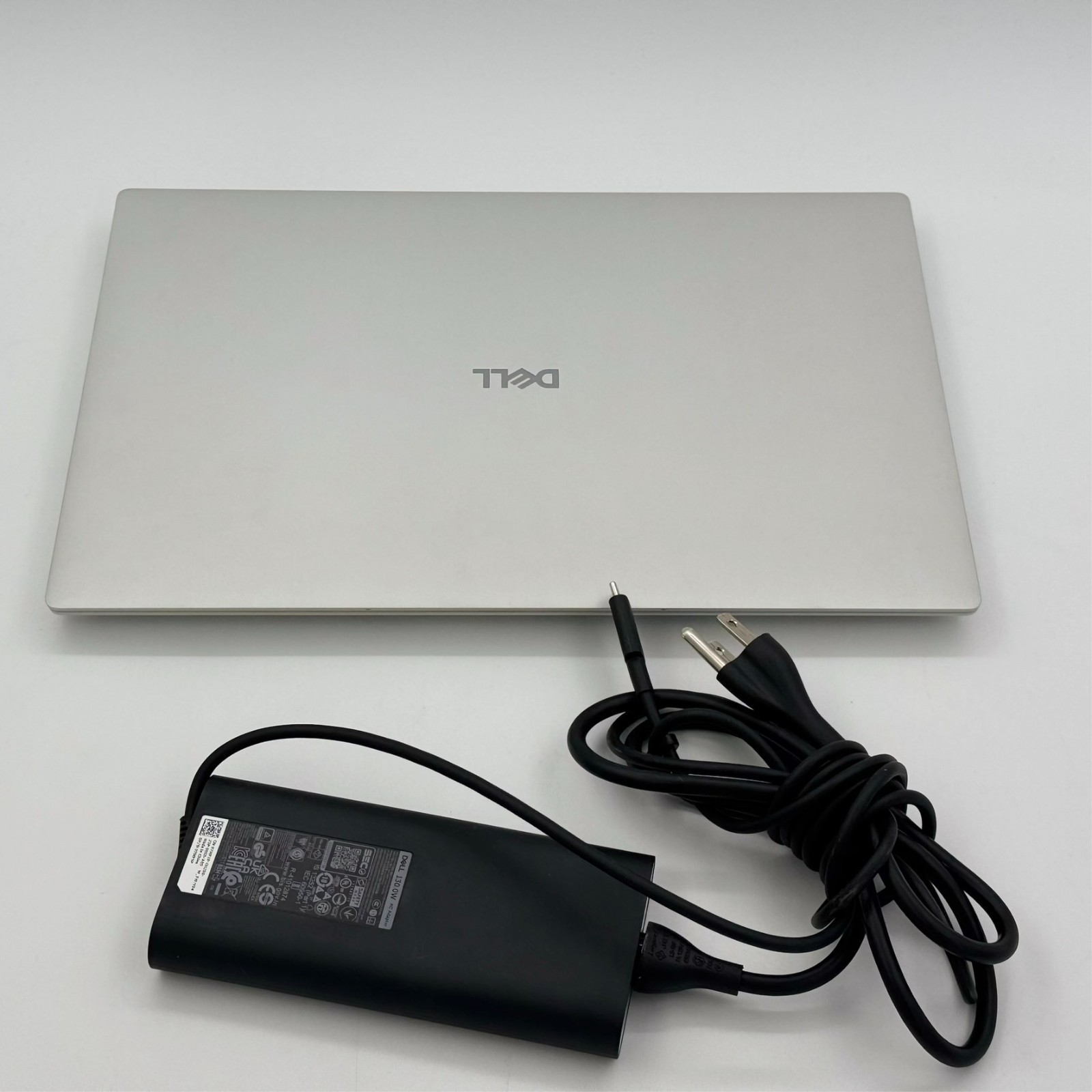Dell Premium 14.5″ 3.2K OLED Touch Laptop Intel Ultra 7 255H 32GB 1TB SSD