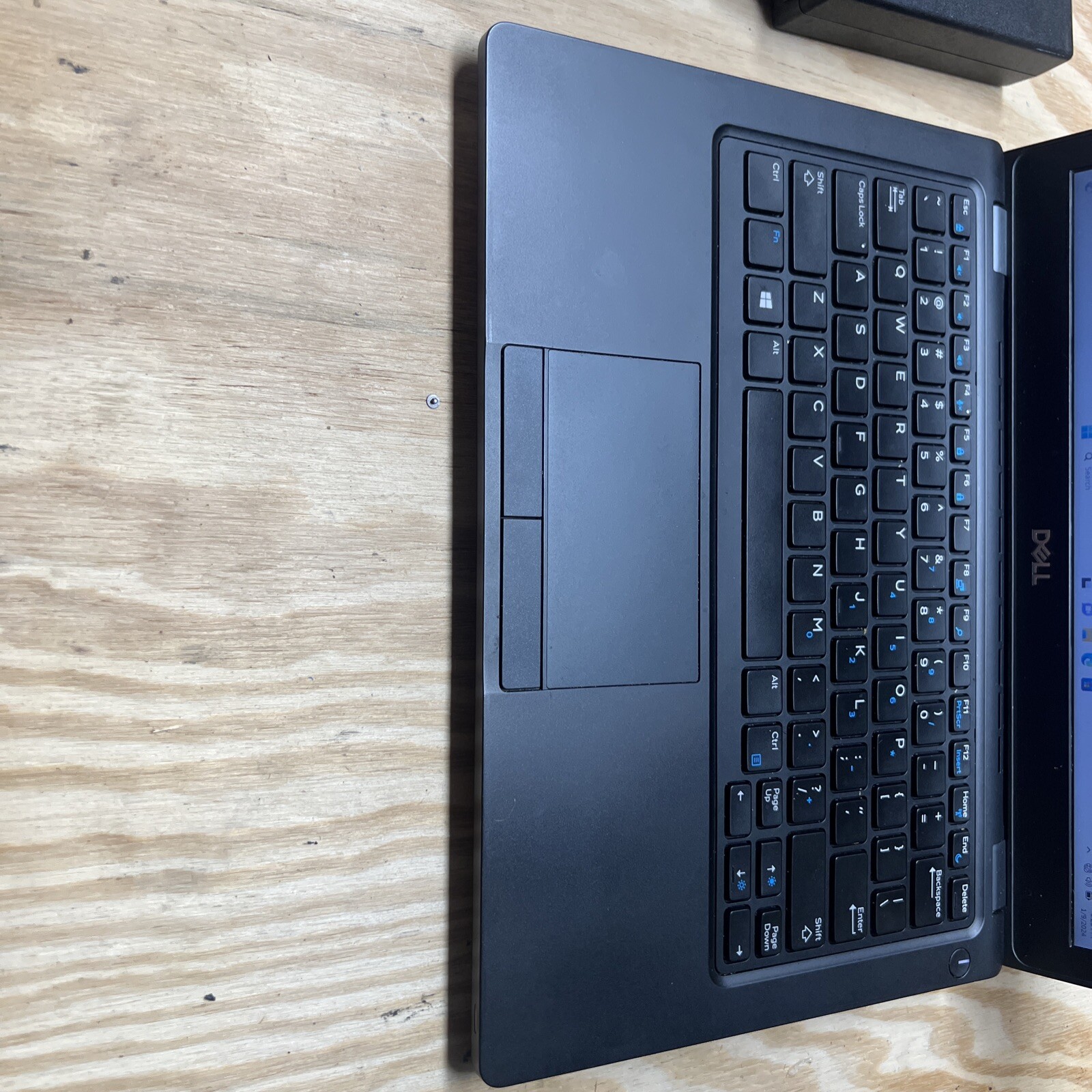 Dell Latitude 5290 12.4″ I5-7300U 2.6GHz 8GB RAM 256GB HDD