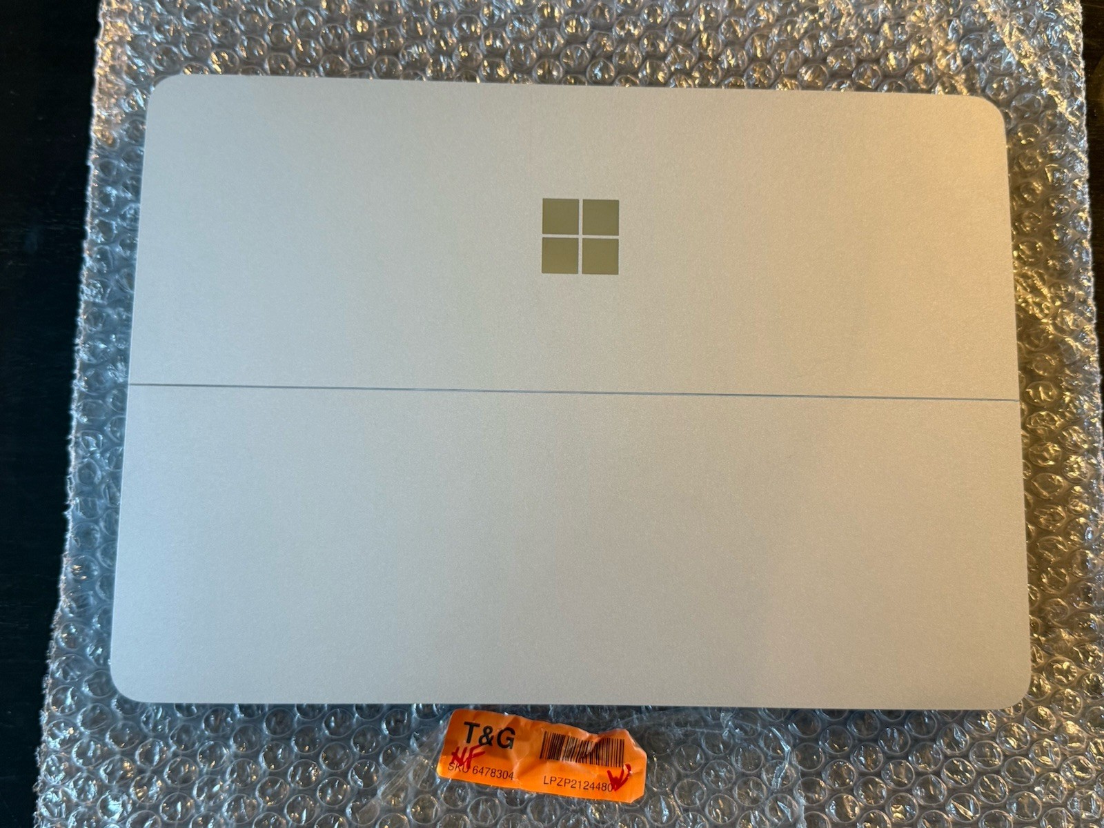 Microsoft Surface Laptop Studio 14.4″ Intel i5-11300H, 512GB SSD, 16GB RAM