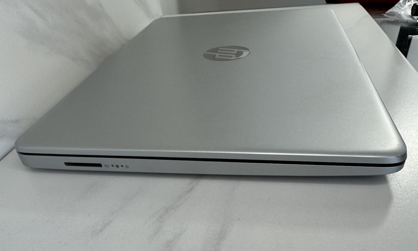 HP 14″ 14-dq1033cl FHD Laptop (i3-1005G1) – 4GB RAM – 128GB SSD – WIN11HOME