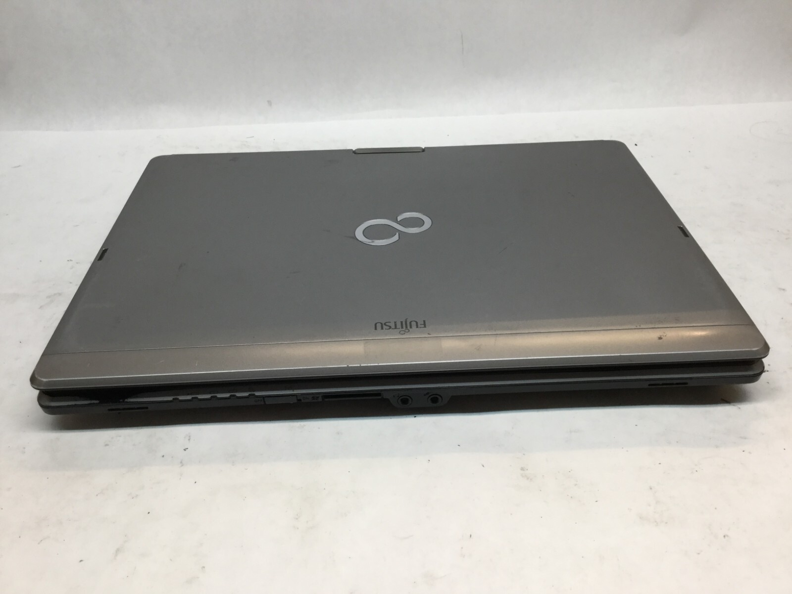 Fujitsu Life T734 Book 13″ Laptop Intel Core i5 3rd Gen.- DOES NOT BOOT -MZ