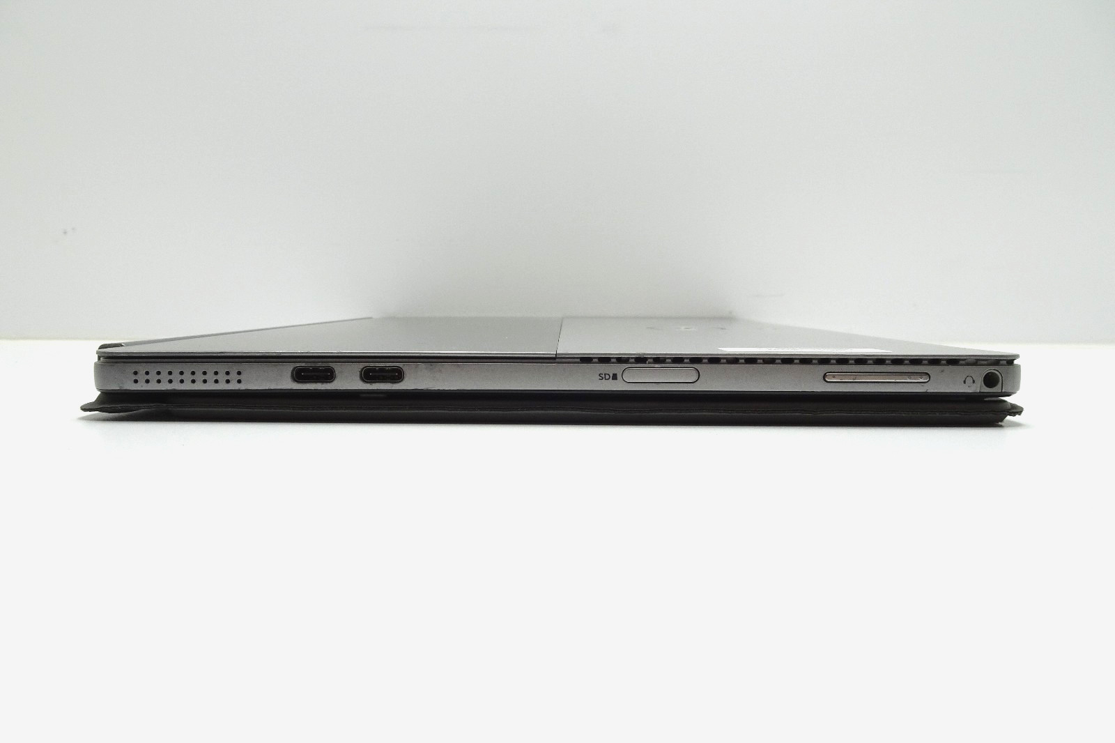 Dell Latitude 7200 2-in-1 | i5-8365U | 8GB RAM | 256GB NVMe | Windows 11 | READ
