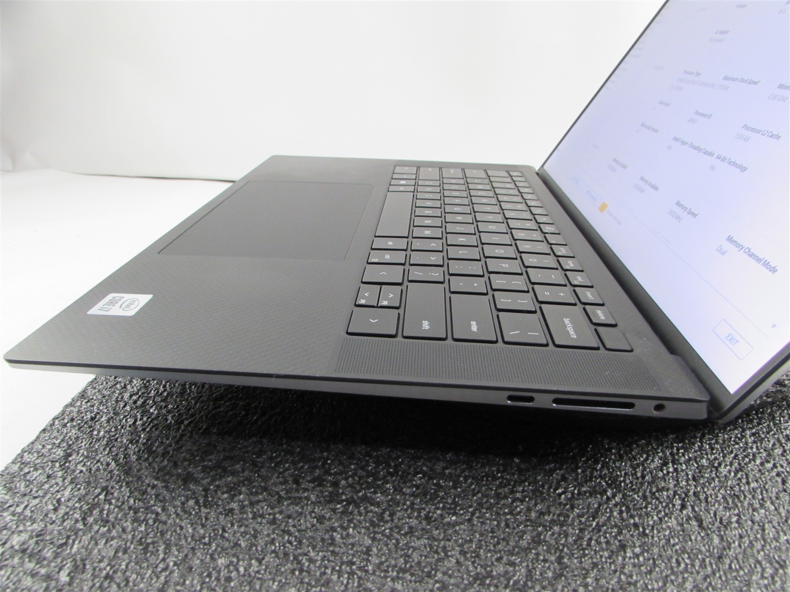 DELL PRECISION 5550 1920X1200 FHD CORE I7-10850H 512GB SSD 32GB RAM T1000 WIN 11