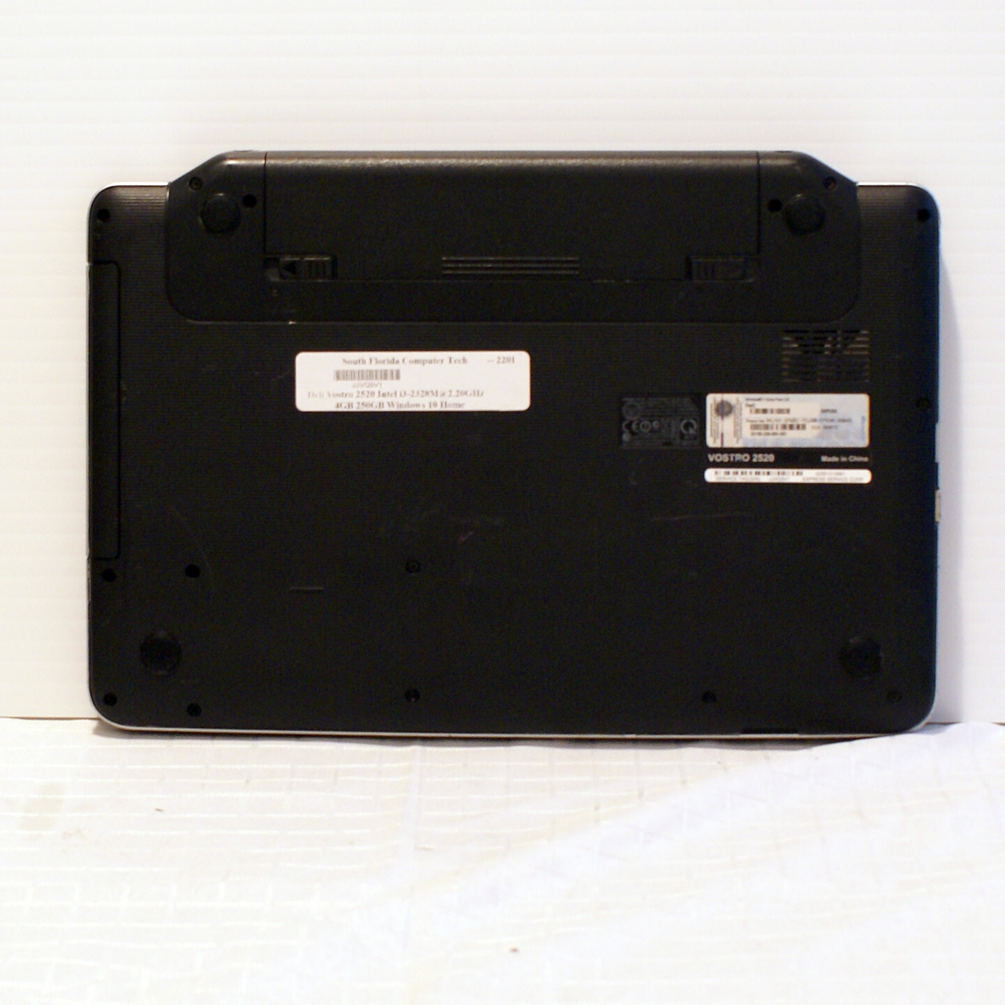 Dell Vostro 2520 – Intel i3-2328m 2.2Ghz 4GB 250GB Windows 10 Home Ac Adapter