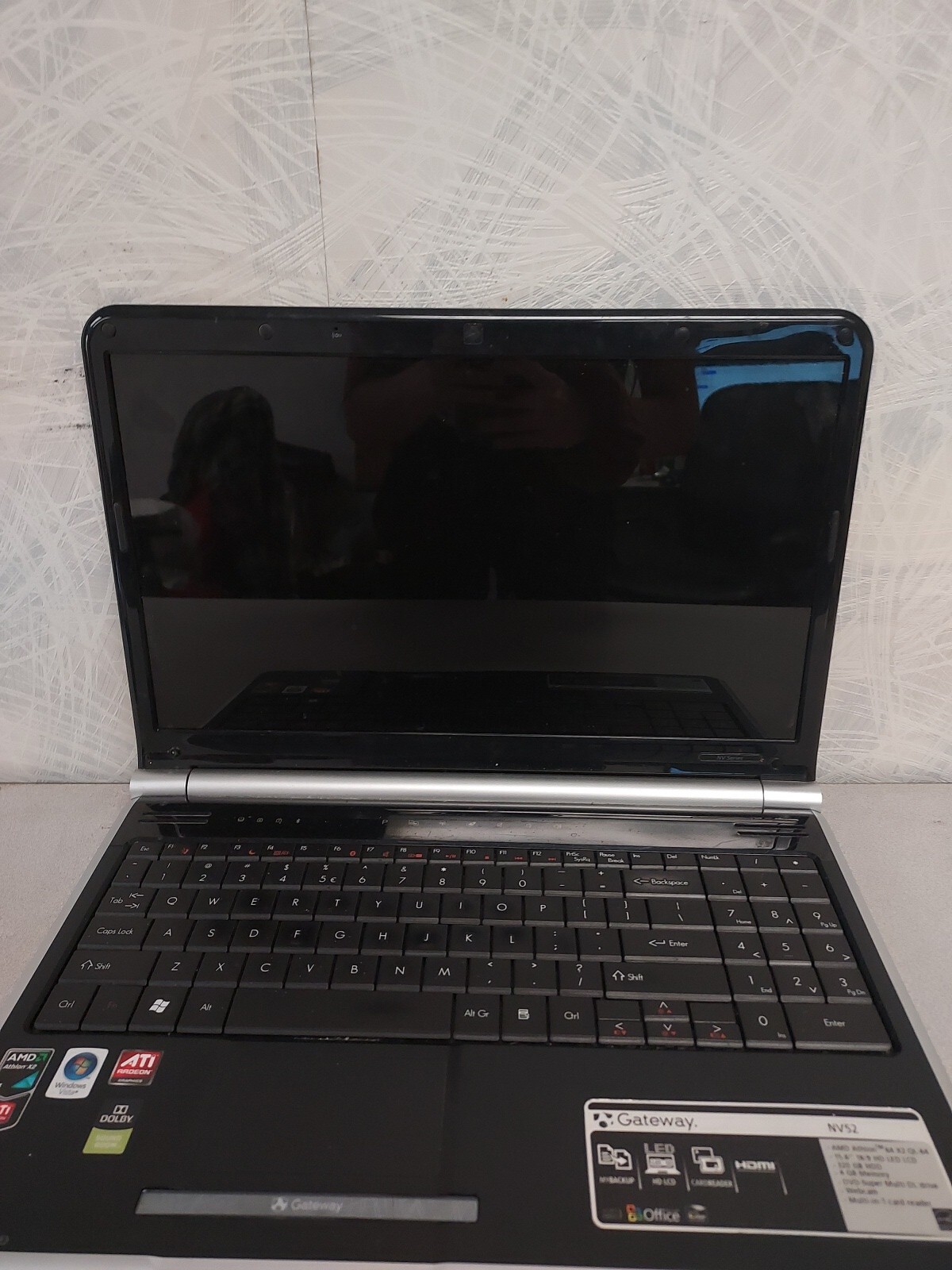 Gateway nv5214u – AMD Athlon 64 x2 – NO RAM/HDD – DOES NOT DISPLAY EVEN WITH RAM