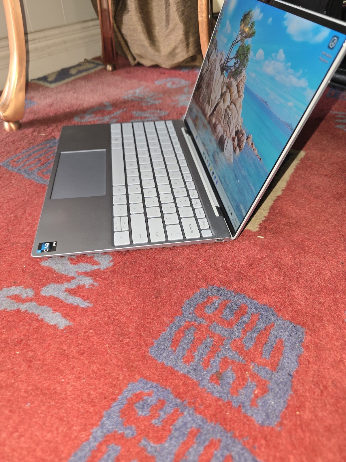 Dell XPS 13 9315 – i7-1250U – 16GB RAM – 512GB SSD WIN11PRO RARE BLUISH-SILVER