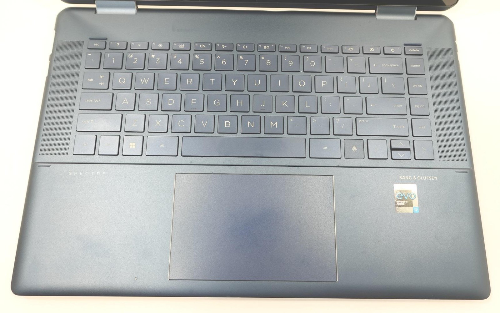 HP Spectre x360 16-f0013dx 2-in-1 Core I7-11390H 3.4GHz 16GB 256GB Laptop