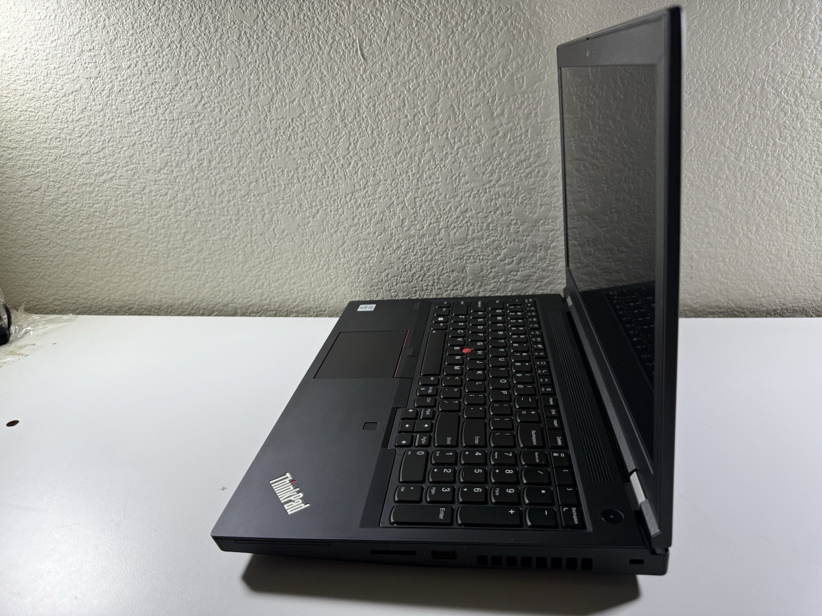 LENOVO THINKPAD P15 GEN 1 | CORE I7-10850H 512GB 16GB RAM WIN 11 NVIDIA T1000