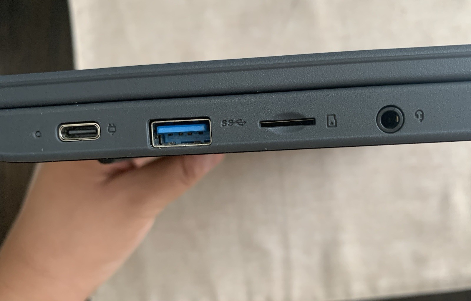 Laptop Lenovo 100e Gen 2 Chromebook 4GB 32GB WiFi Tested w/ Charger